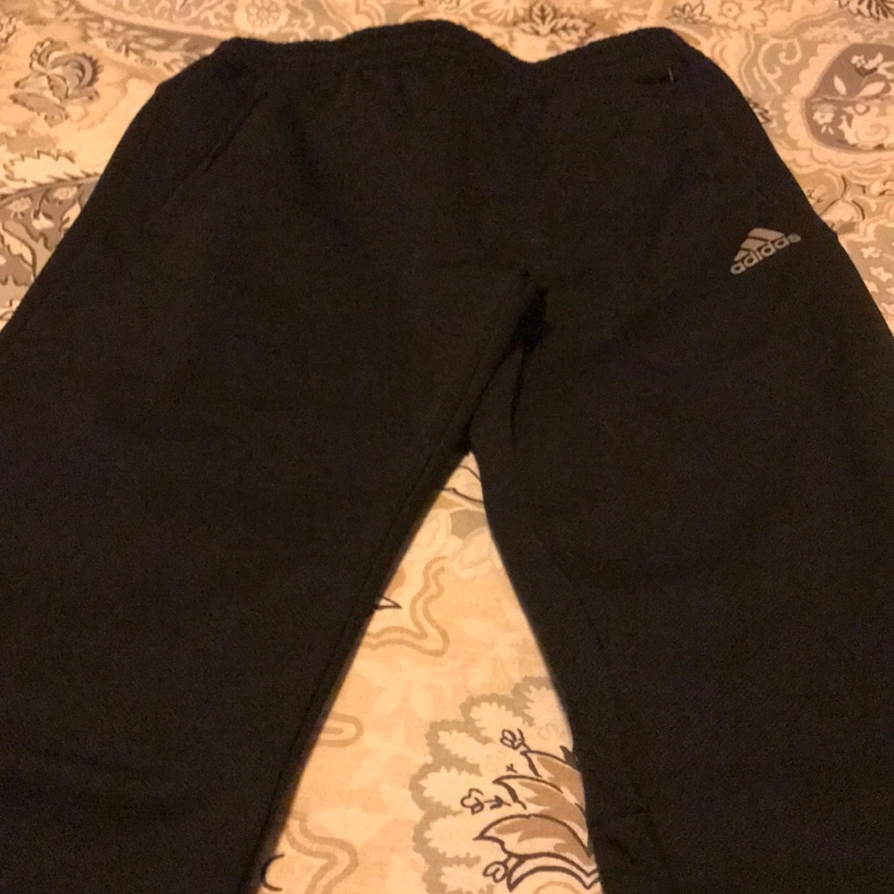 NWT Adidas tapered pants size L